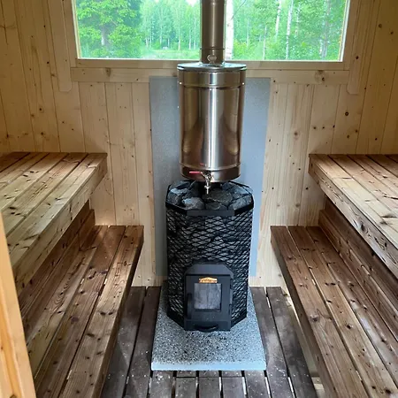 Marika Puhkekuela - Metsanurga Oeoemaja 