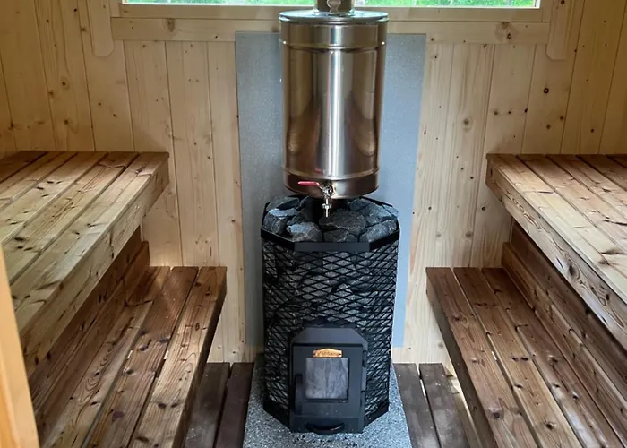 Marika Puhkekuela - Metsanurga Oeoemaja 